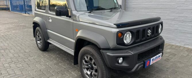 2025 Suzuki Jimny 3-door GLX Manual6